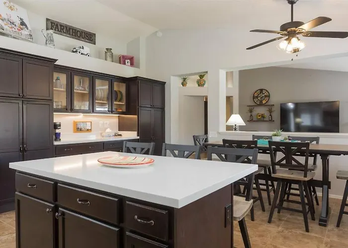 Cozy With Pool, Fire Table, Bbq, Rv Parking Mesa