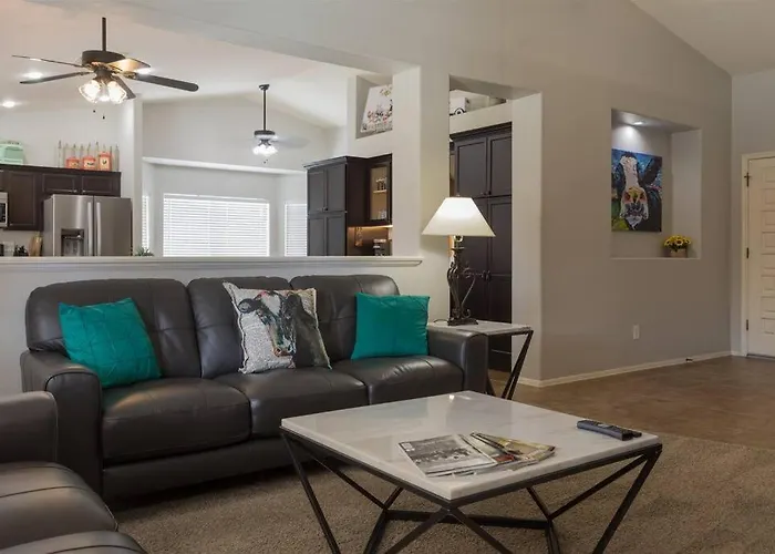 Cozy With Pool, Fire Table, Bbq, Rv Parking Holiday home Mesa