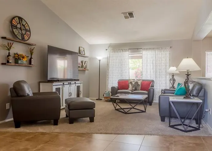 Cozy With Pool, Fire Table, Bbq, Rv Parking Mesa